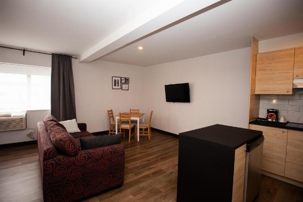 Hotel Newstar Montreal image 10