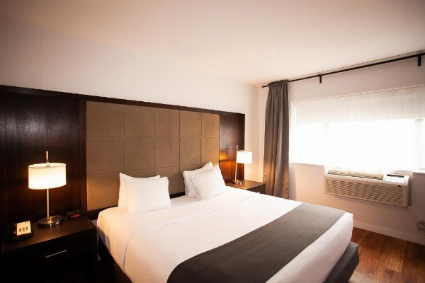 Hotel Newstar Montreal image 14