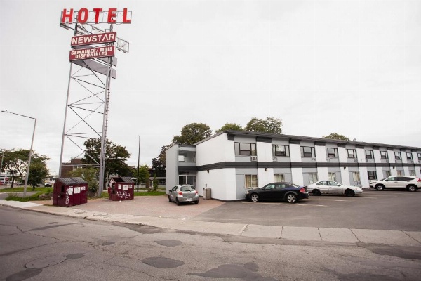 Hotel Newstar Montreal image 8